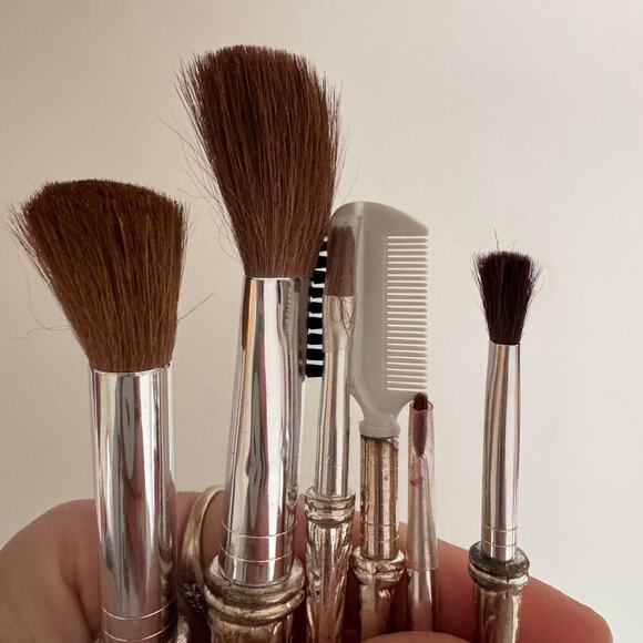 Vintage Style Makeup Brushes with Silver Ornate Handles Set of 6 - Picture 2 of 5